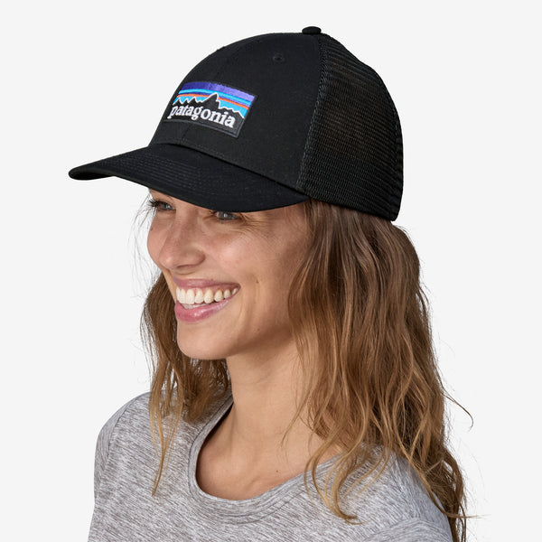 Casquette PATAGONIA P-6 Logo LoPro Trucker Hat (BLACK)